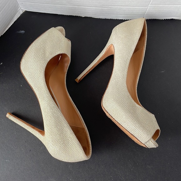 Badgley Mischka Heel Pump Peep Toe Gold Party Holiday - Picture 7 of 9